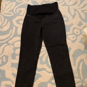 Levi’s maternity jeans